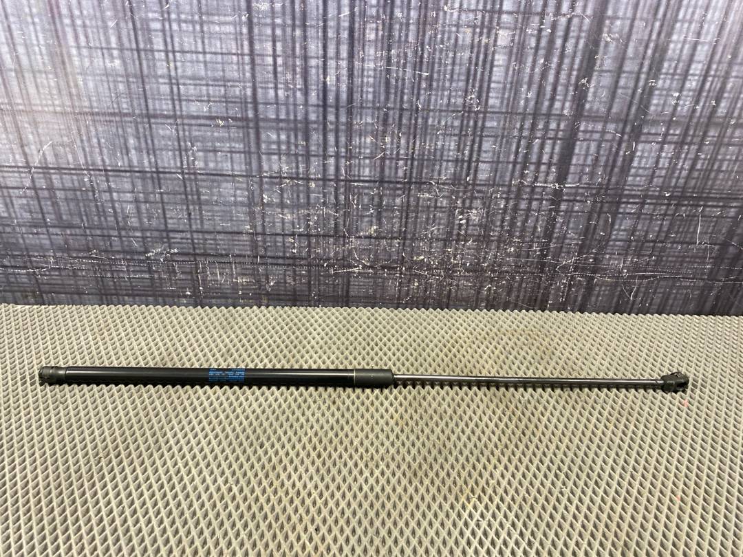 Амортизатор капота, 1160 рублей, Красноярск