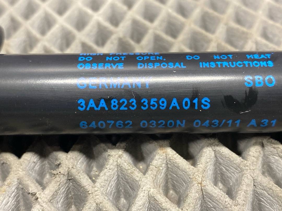 Амортизатор капота, 1160 рублей, Красноярск