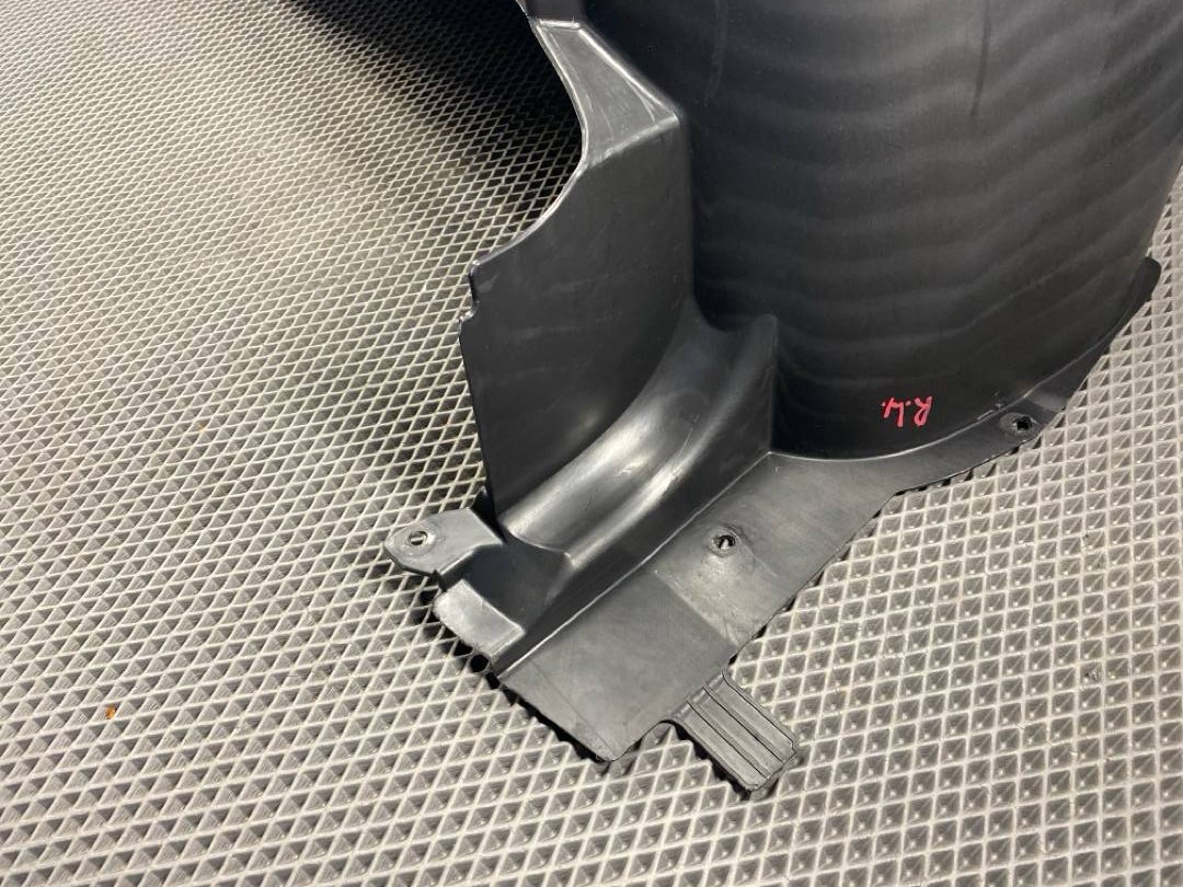 Подкрылок, 840 рублей, Красноярск