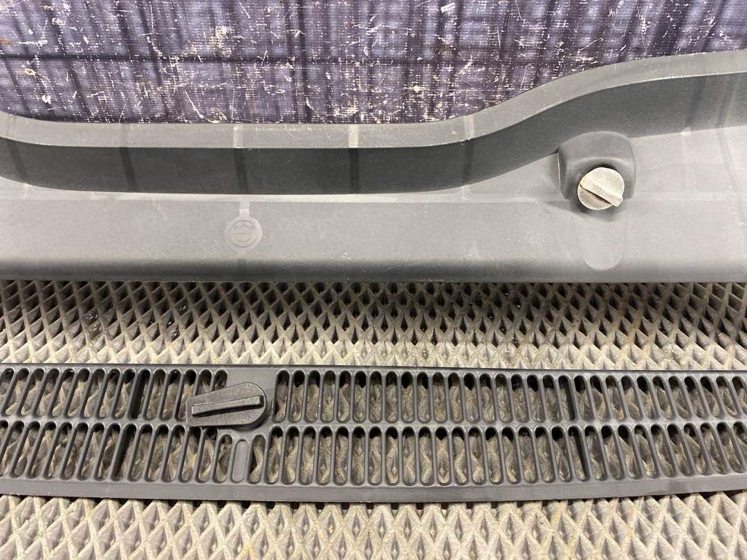 Решетка под лобовое стекло, 1335 рублей, Красноярск