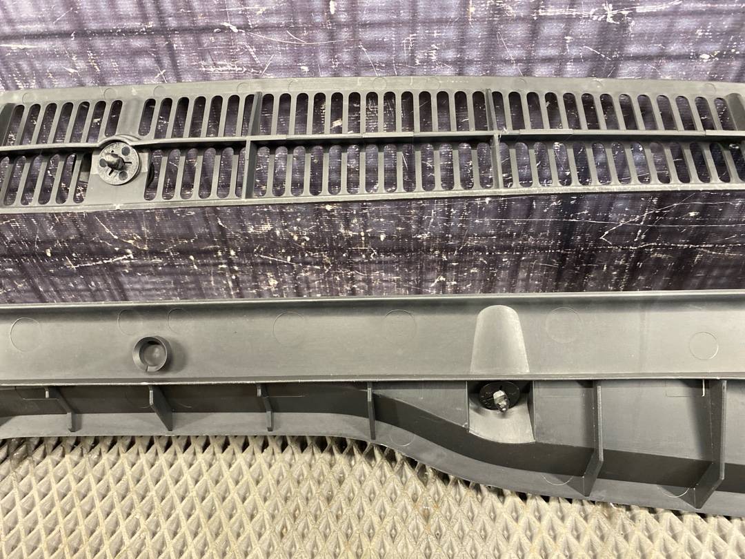 Решетка под лобовое стекло, 1335 рублей, Красноярск