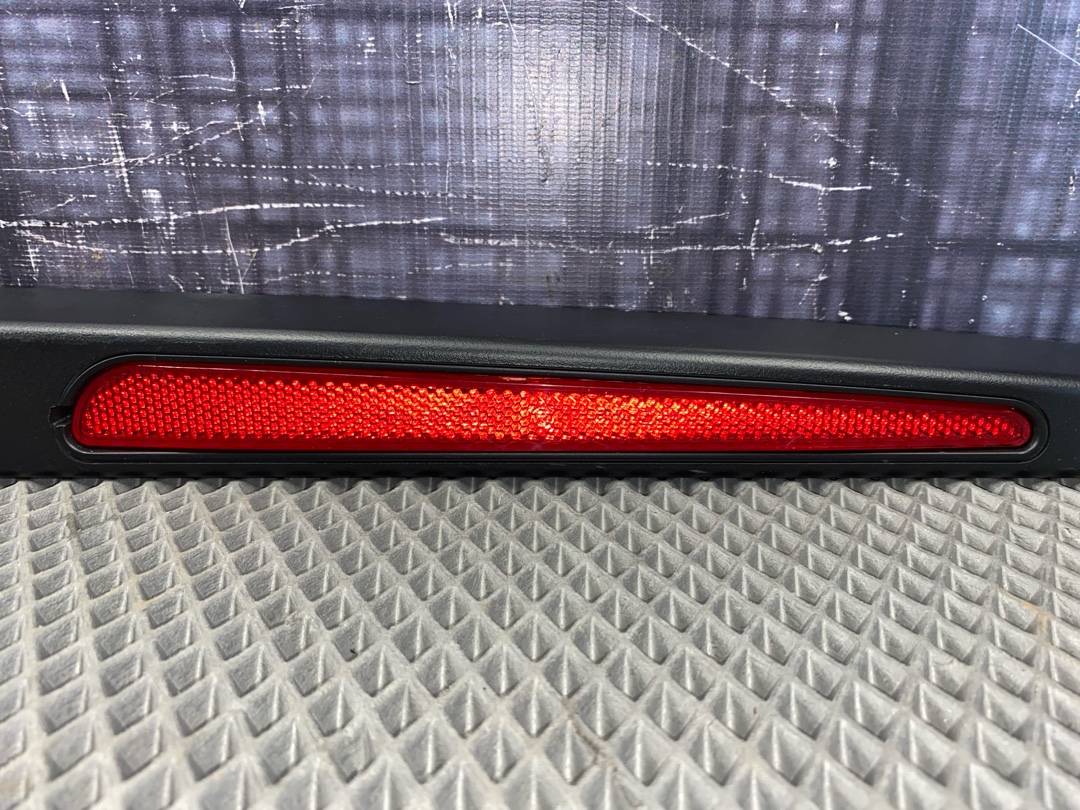 Пластик крышки багажника, 855 рублей, Красноярск