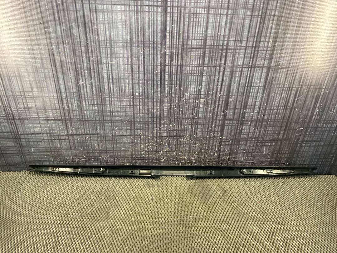 Пластик крышки багажника, 855 рублей, Красноярск