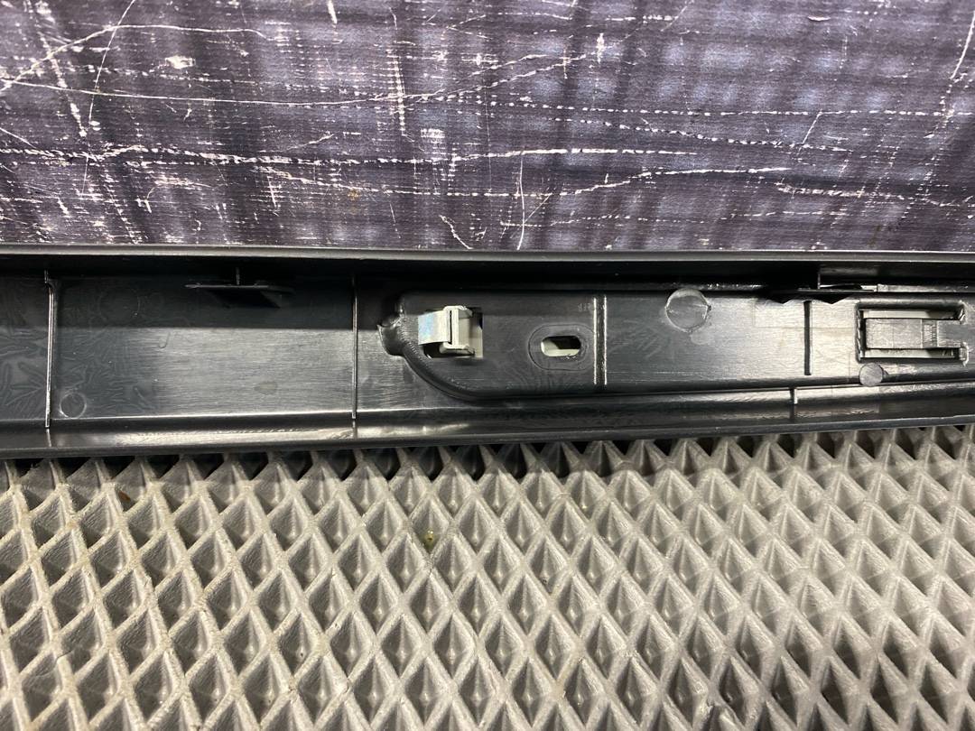 Пластик крышки багажника, 855 рублей, Красноярск