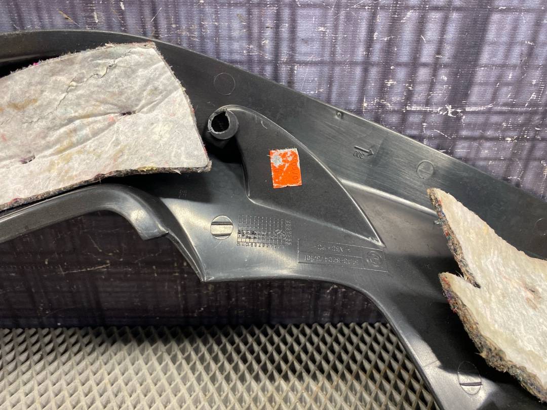 Пластик багажника, 570 рублей, Красноярск