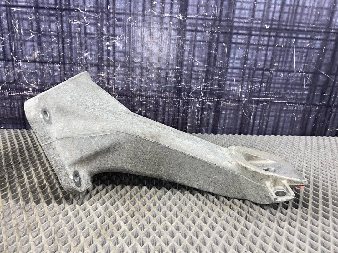 Кронштейн двигателя, 2243 рублей, Красноярск