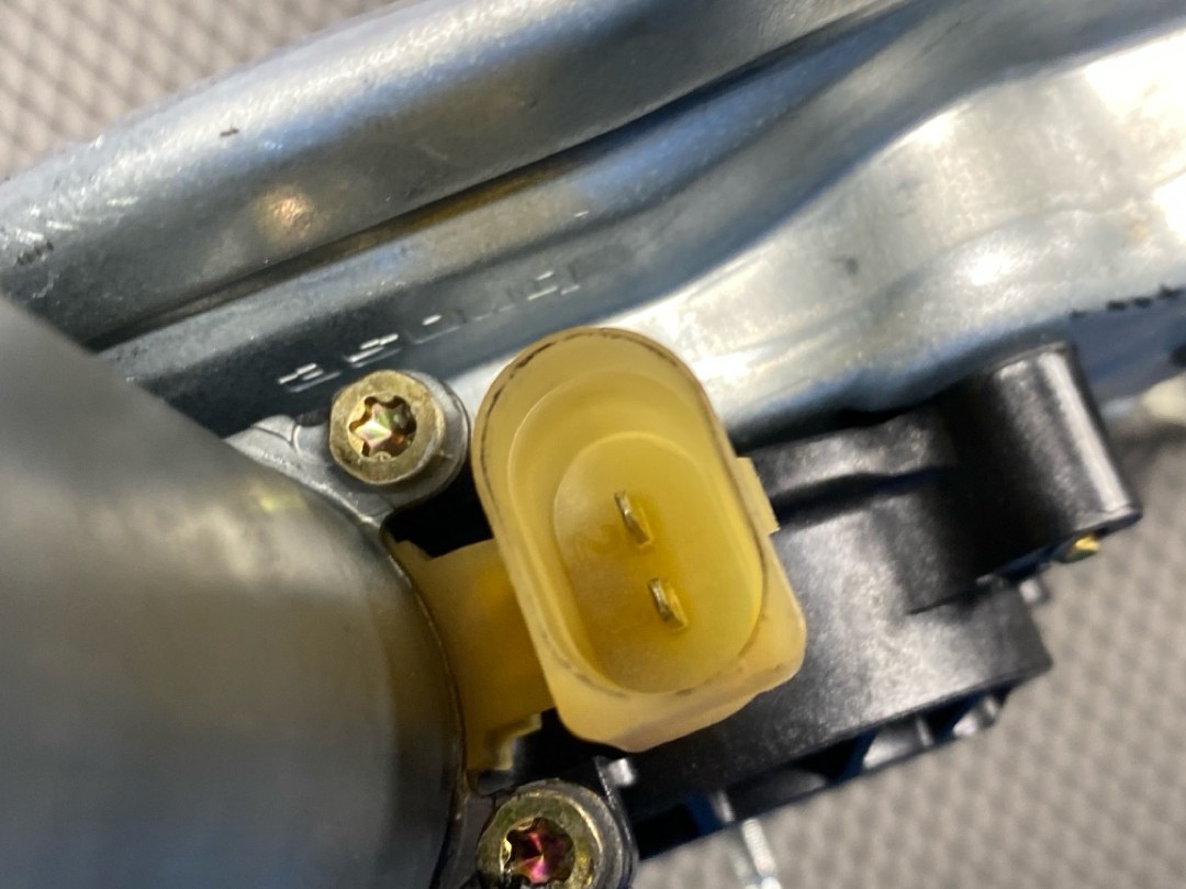 Стеклоподъемник, 3173 рублей, Красноярск