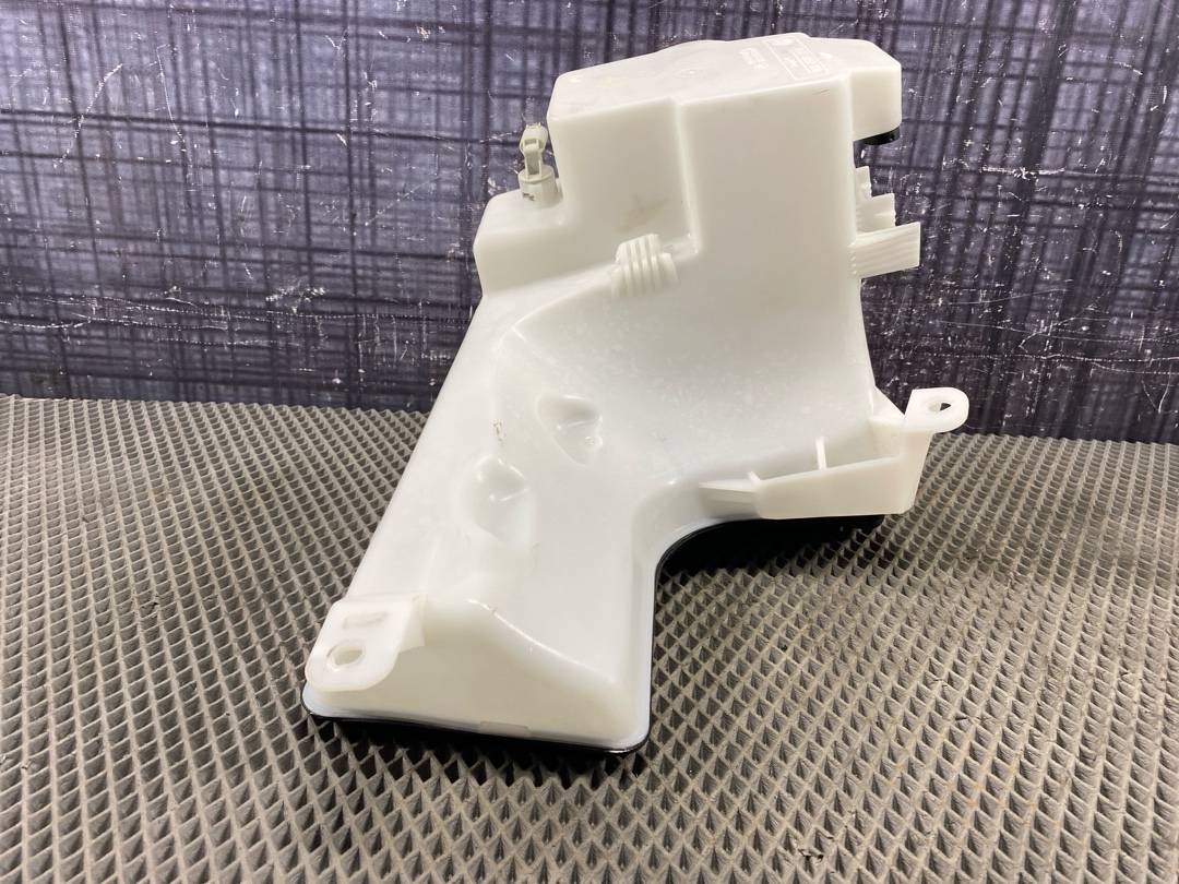 Бачок омывателя, 1155 рублей, Красноярск