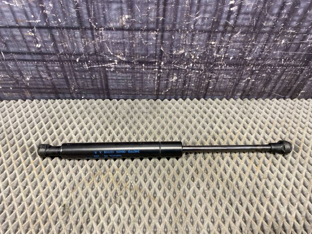 Амортизатор капота, 878 рублей, Красноярск