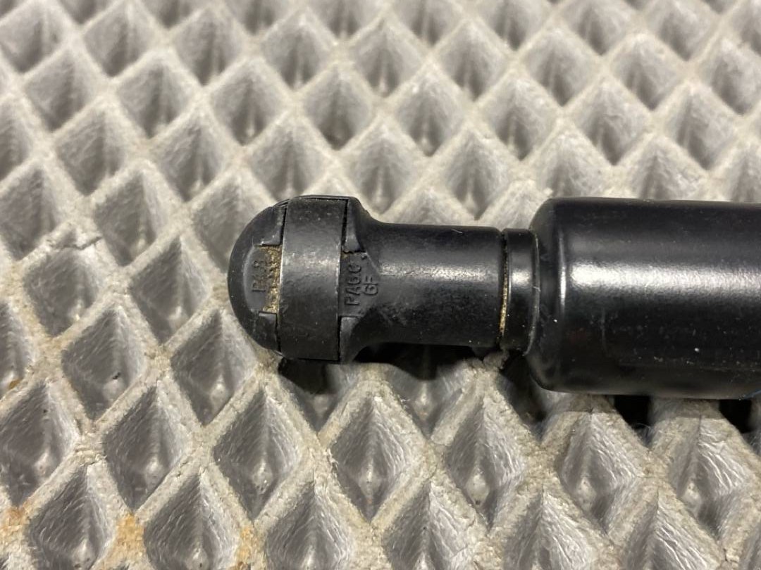 Амортизатор капота, 878 рублей, Красноярск