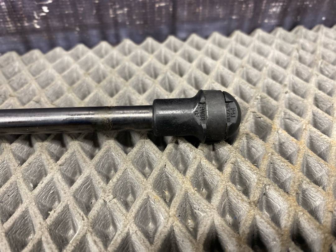 Амортизатор капота, 878 рублей, Красноярск