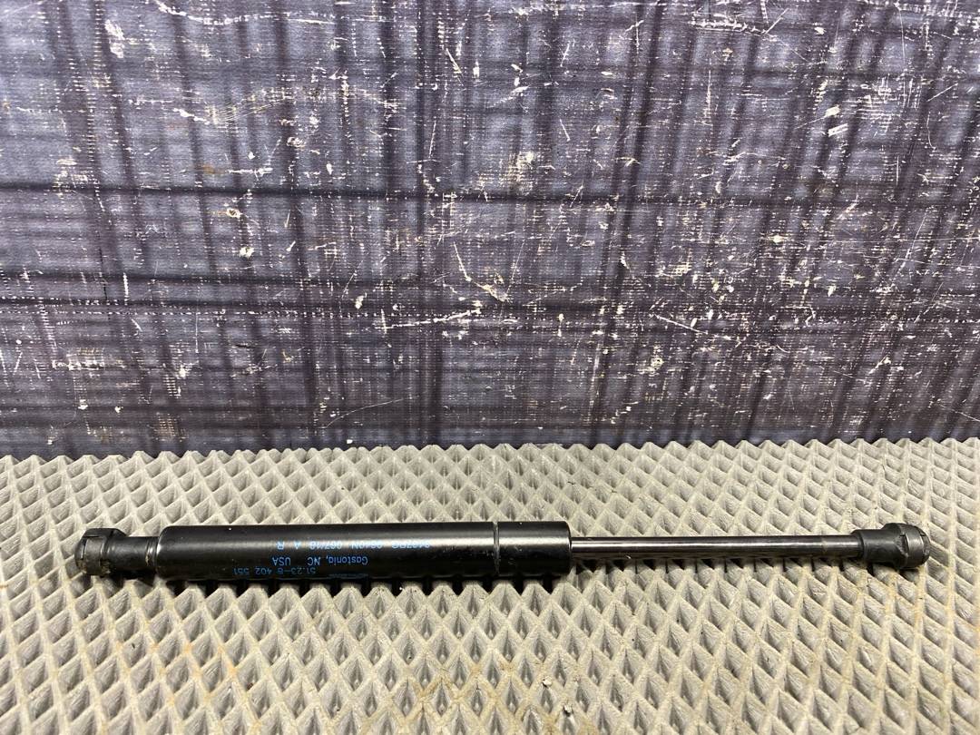 Амортизатор капота, 878 рублей, Красноярск