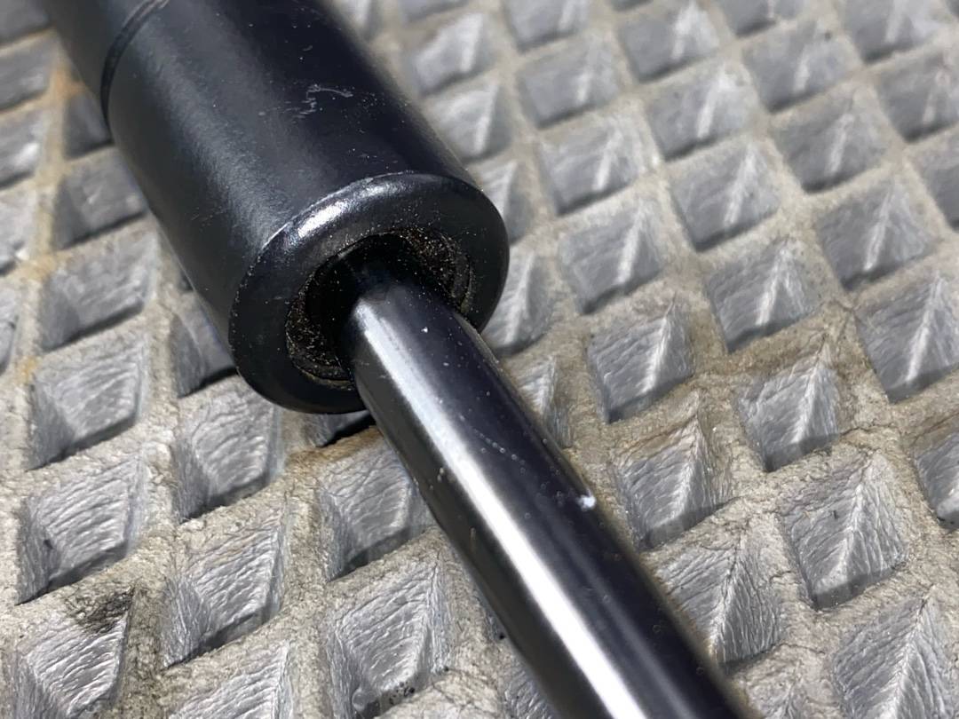 Амортизатор капота, 878 рублей, Красноярск