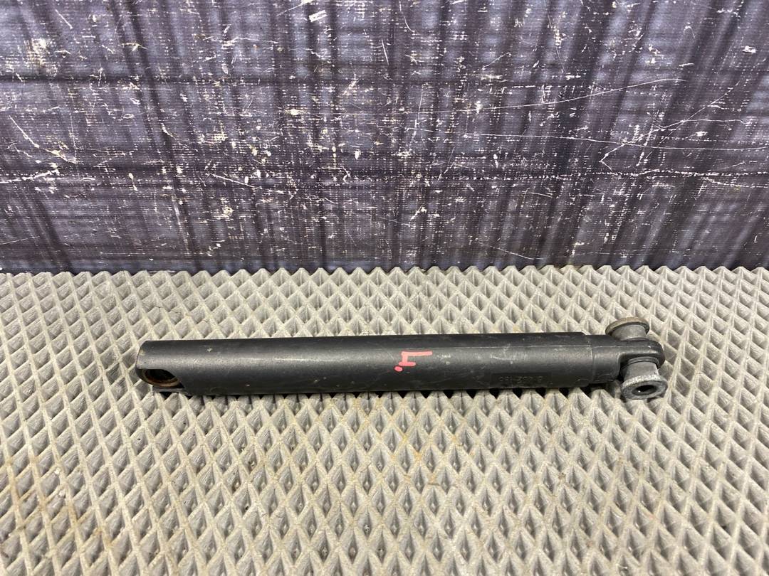 Амортизатор багажника, 398 рублей, Красноярск