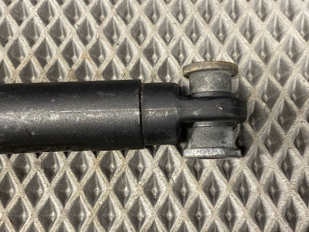 Амортизатор багажника, 398 рублей, Красноярск