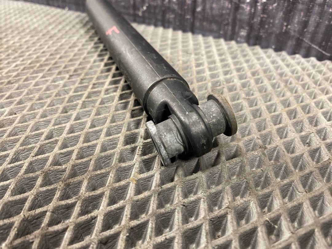 Амортизатор багажника, 398 рублей, Красноярск