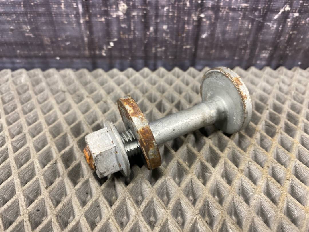 Болт развальный, 465 рублей, Красноярск