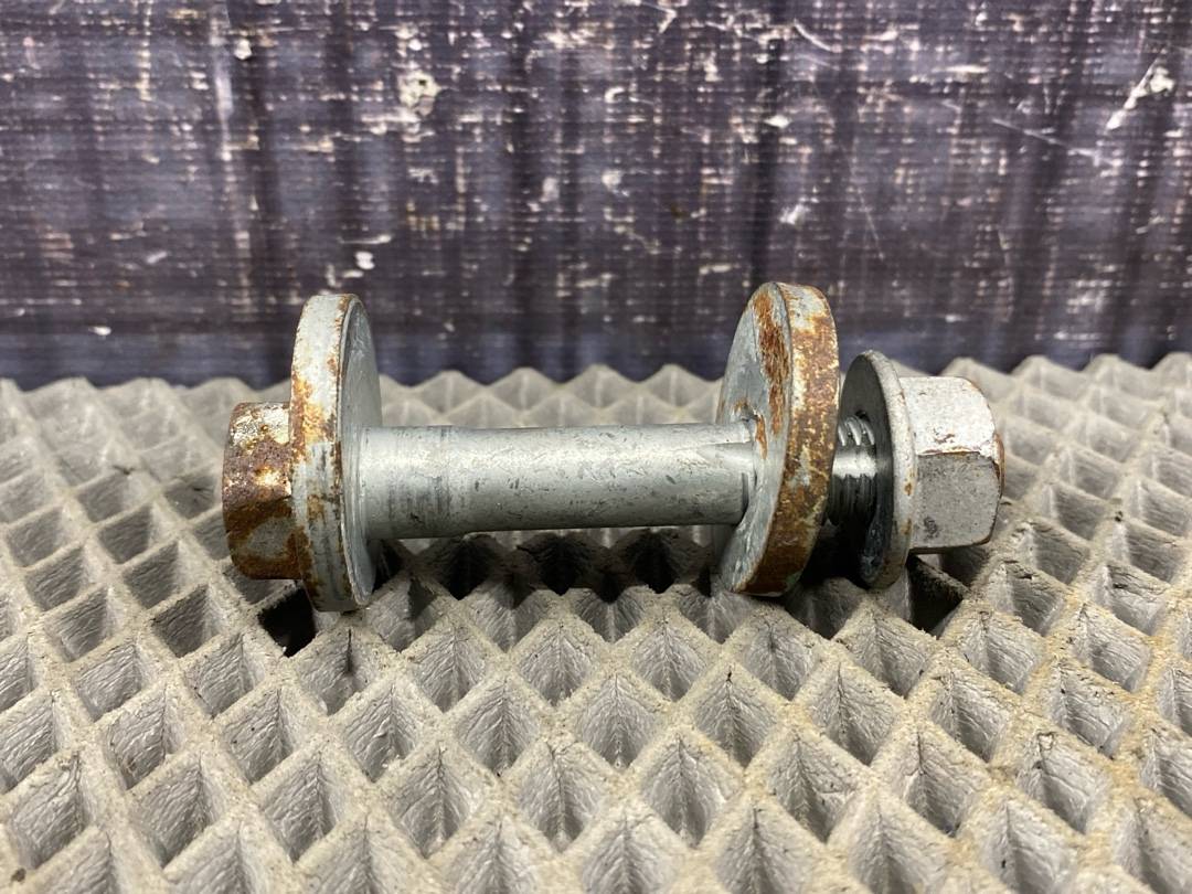 Болт развальный, 465 рублей, Красноярск