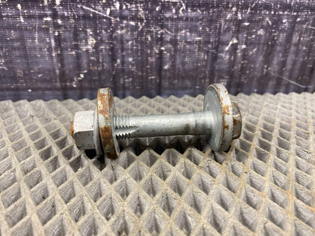 Болт развальный, 465 рублей, Красноярск