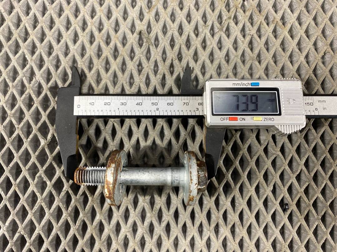 Болт развальный, 465 рублей, Красноярск