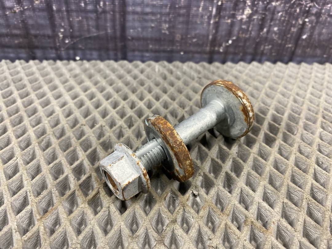 Болт развальный, 465 рублей, Красноярск