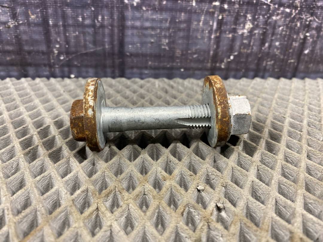 Болт развальный, 465 рублей, Красноярск