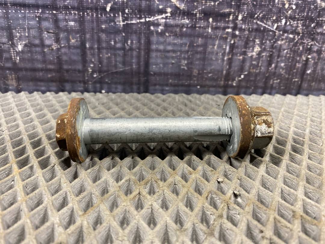 Болт развальный, 465 рублей, Красноярск