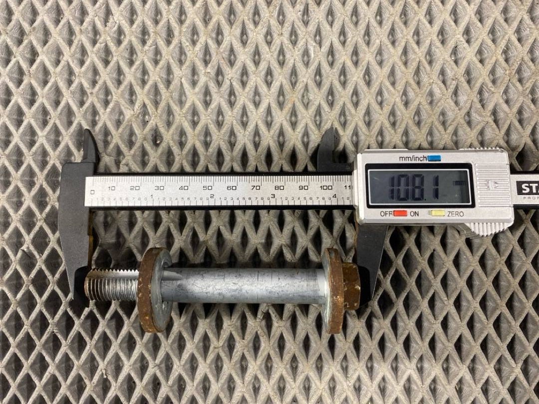 Болт развальный, 465 рублей, Красноярск