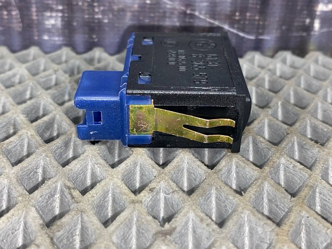 Кнопка открывания багажника, 345 рублей, Красноярск