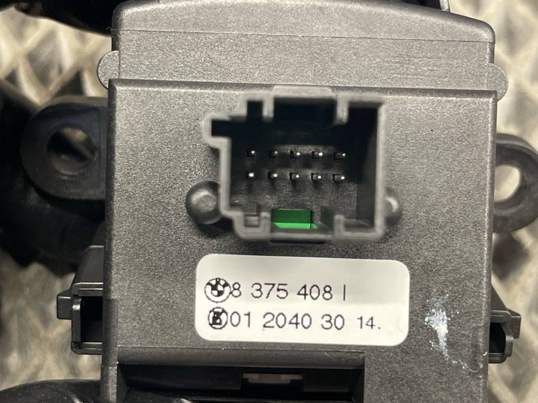 Подрулевой переключатель, 840 рублей, Красноярск