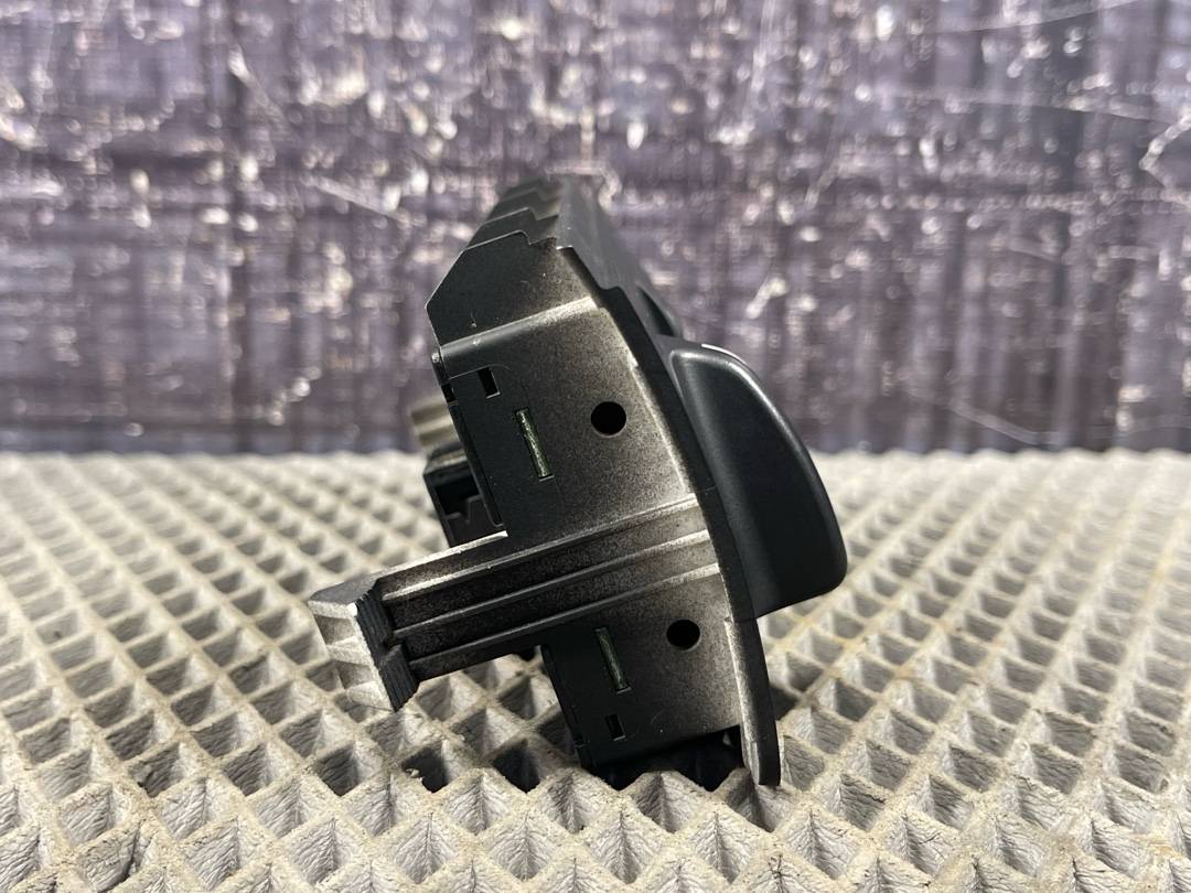 Переключатель света, 1305 рублей, Красноярск