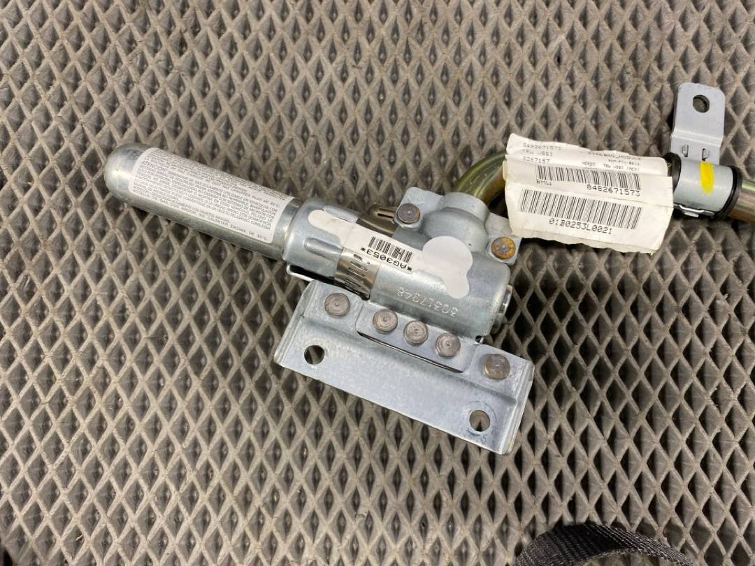 Подушка безопасности, 855 рублей, Красноярск