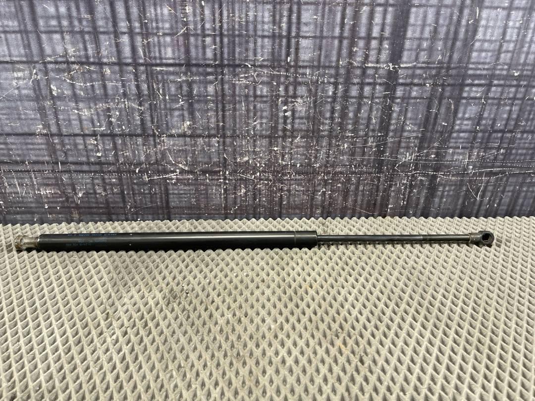 Амортизатор багажника, 698 рублей, Красноярск