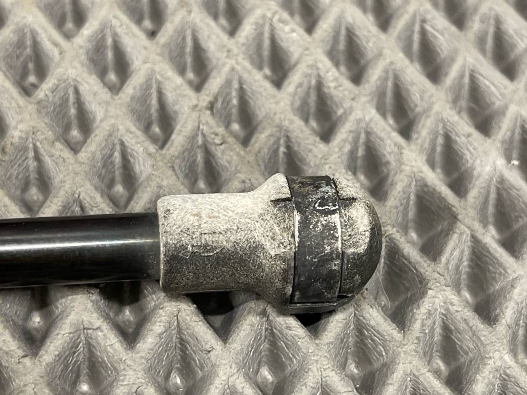 Амортизатор багажника, 698 рублей, Красноярск