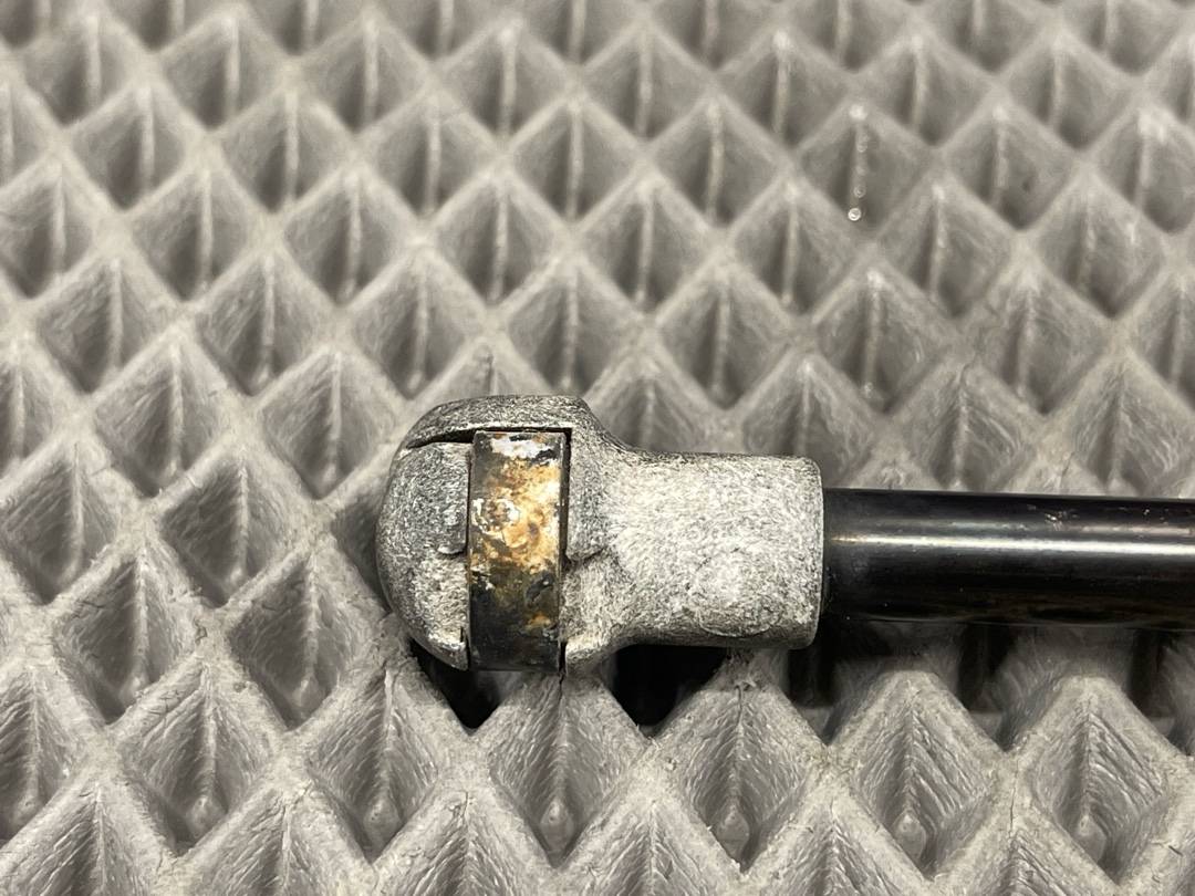 Амортизатор багажника, 698 рублей, Красноярск