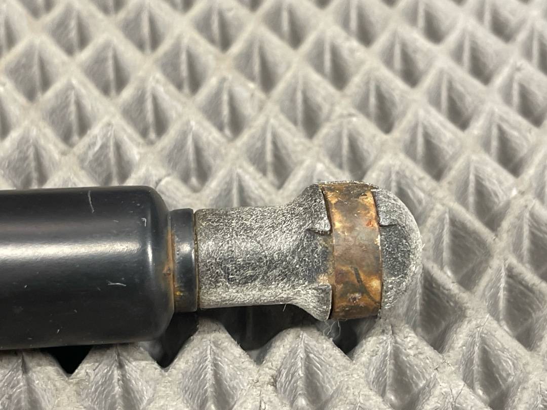 Амортизатор багажника, 698 рублей, Красноярск