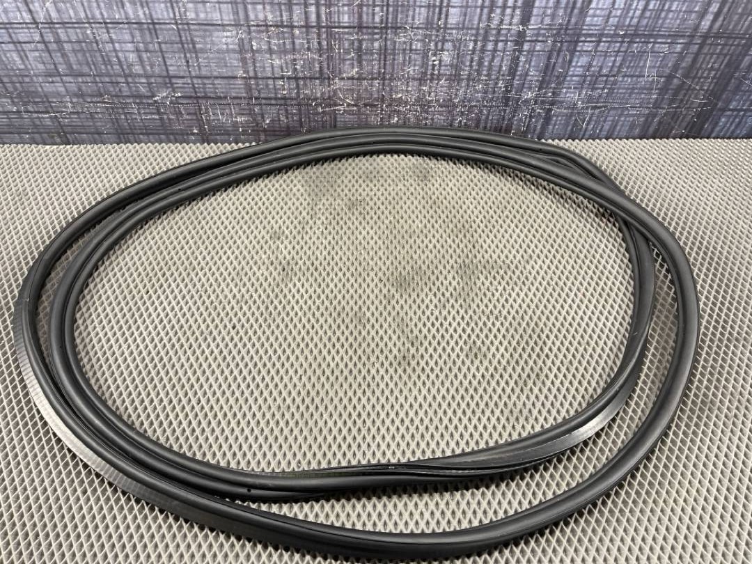 Уплотнитель крышки багажника, 1073 рублей, Красноярск