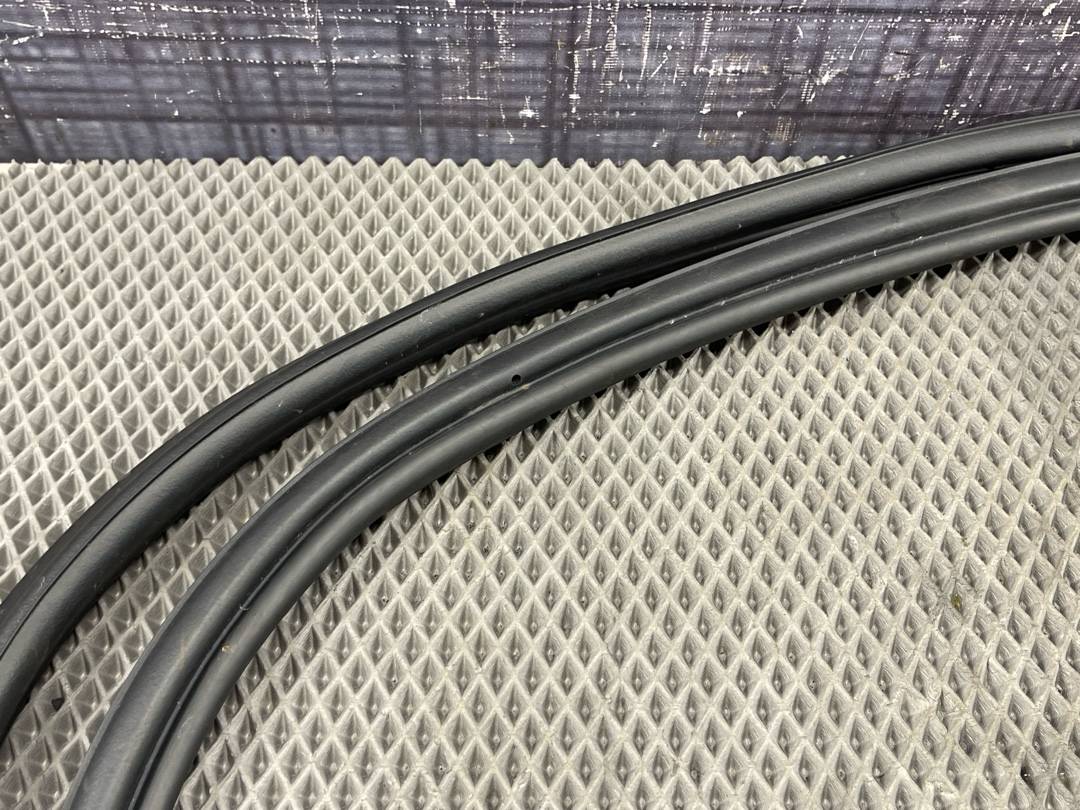 Уплотнитель крышки багажника, 1073 рублей, Красноярск