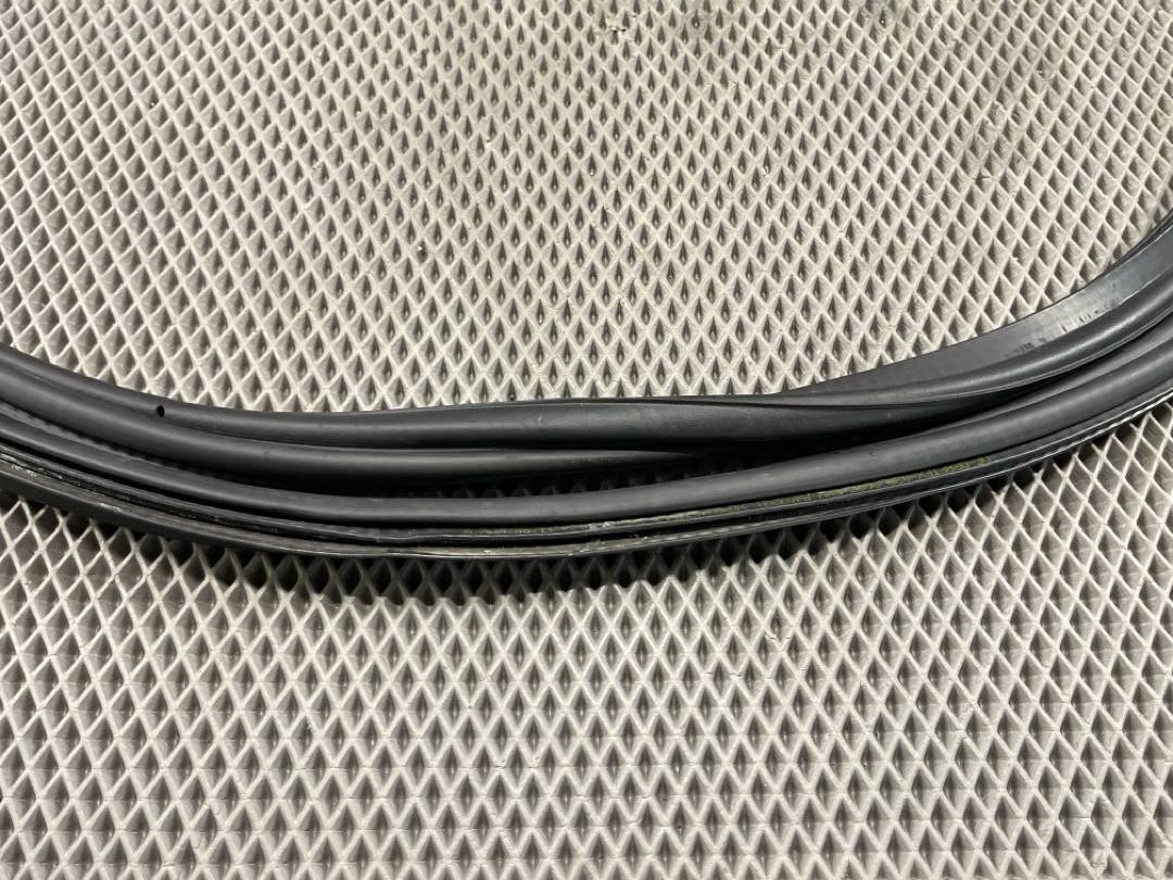 Уплотнитель крышки багажника, 1073 рублей, Красноярск