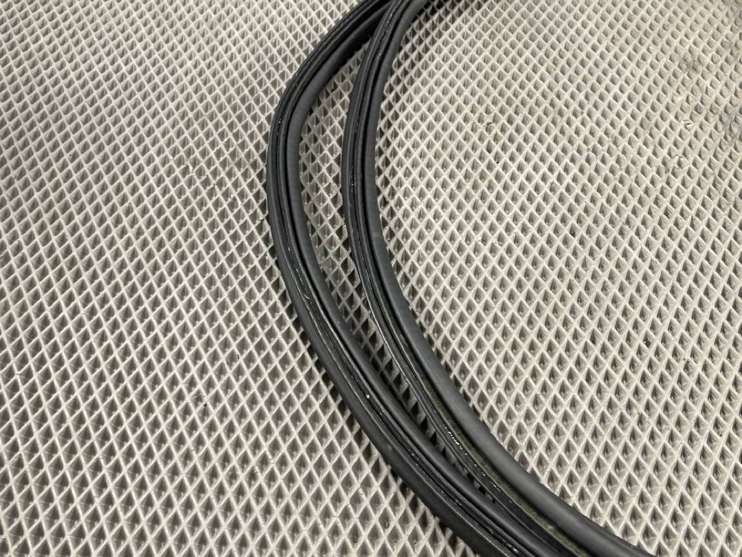 Уплотнитель крышки багажника, 1073 рублей, Красноярск