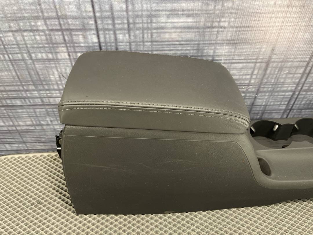 Подлокотник, 5172 рублей, Красноярск