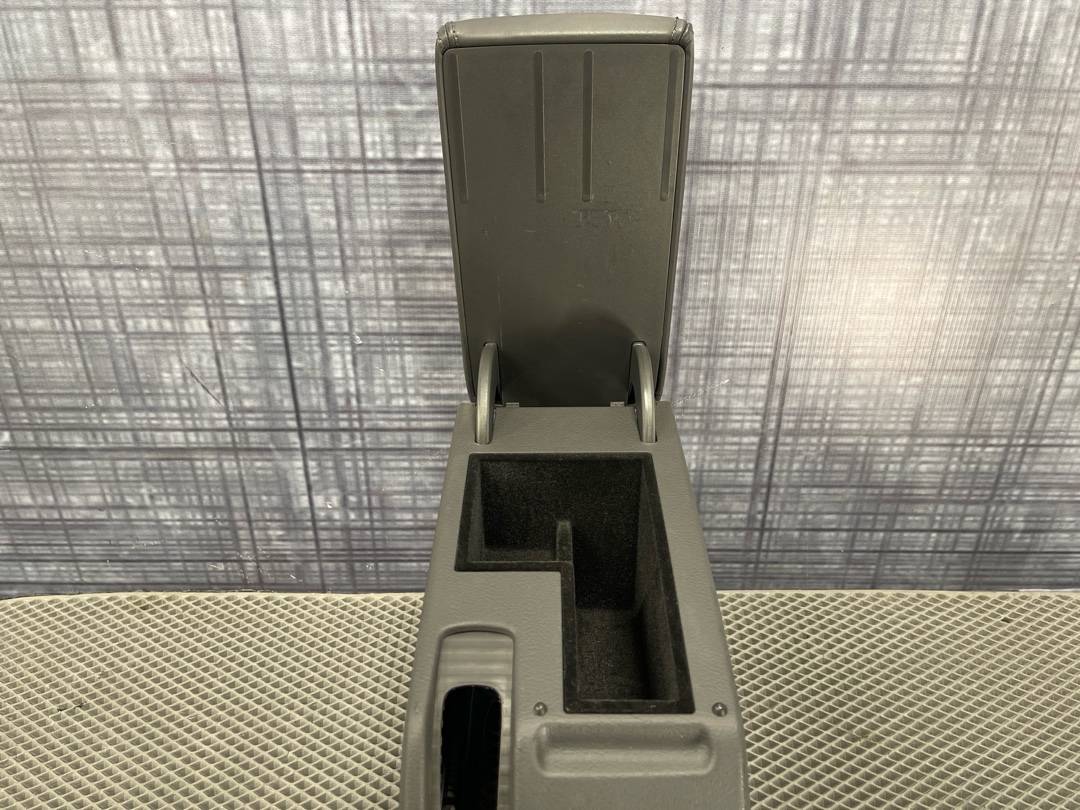 Подлокотник, 5172 рублей, Красноярск