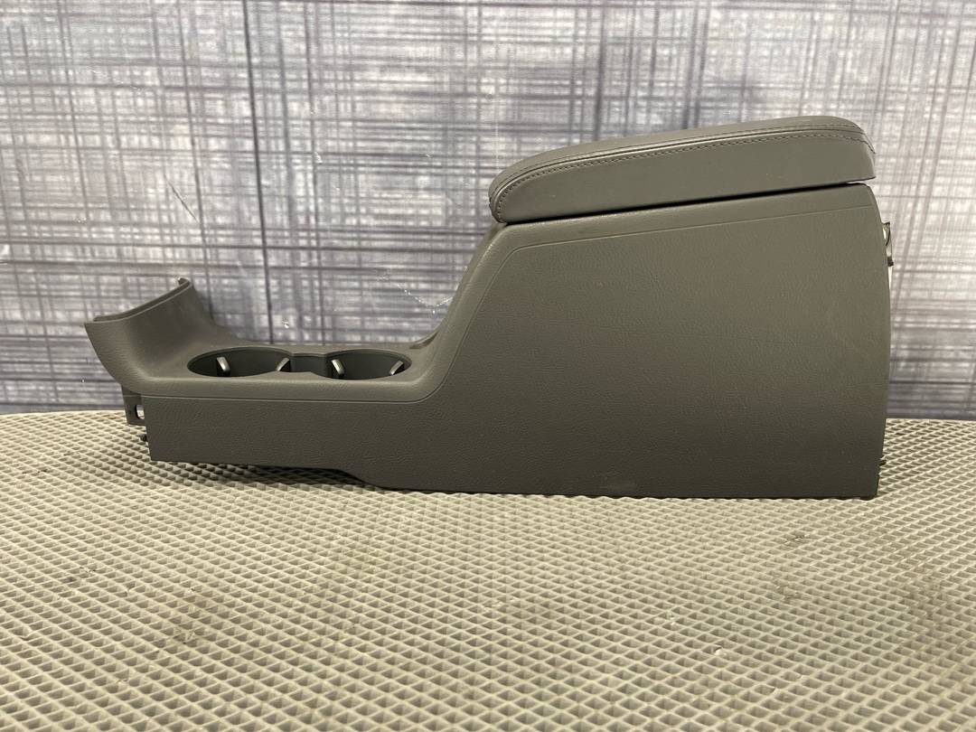 Подлокотник, 5172 рублей, Красноярск