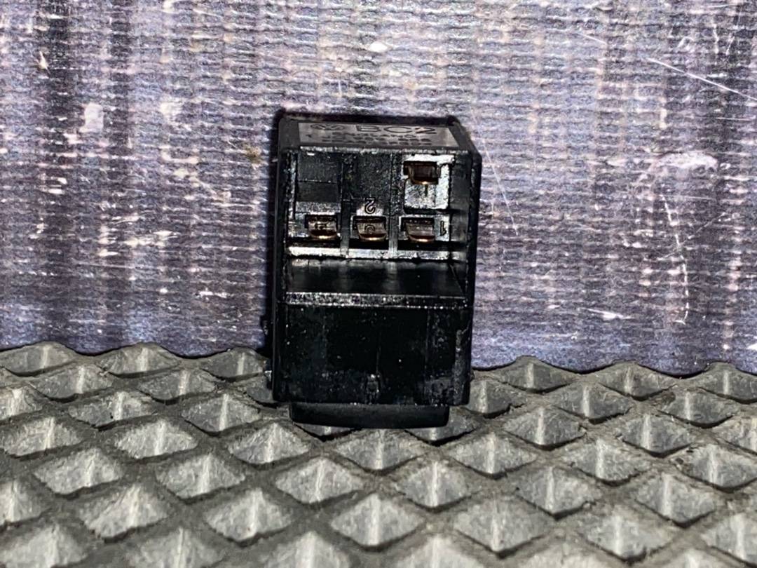 Кнопка стеклоподъемника, 282 рублей, Красноярск