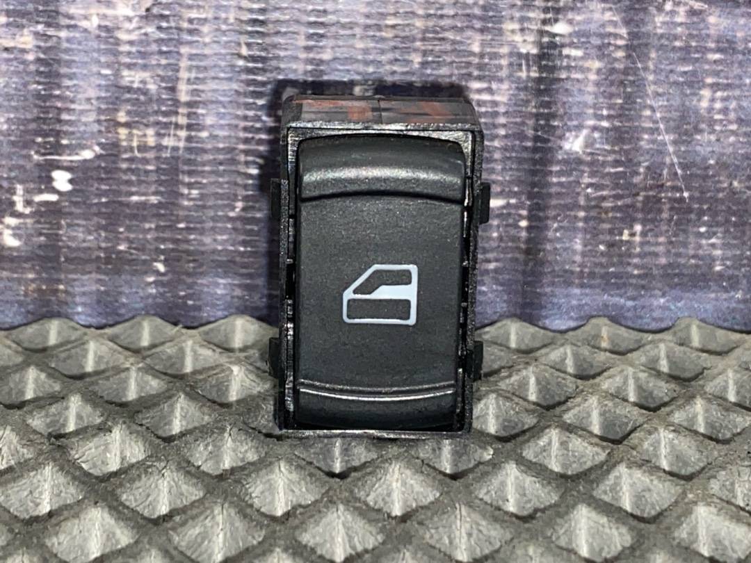 Кнопка стеклоподъемника, 282 рублей, Красноярск