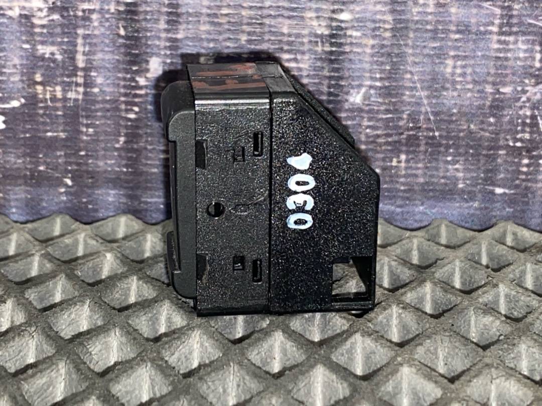 Кнопка стеклоподъемника, 282 рублей, Красноярск