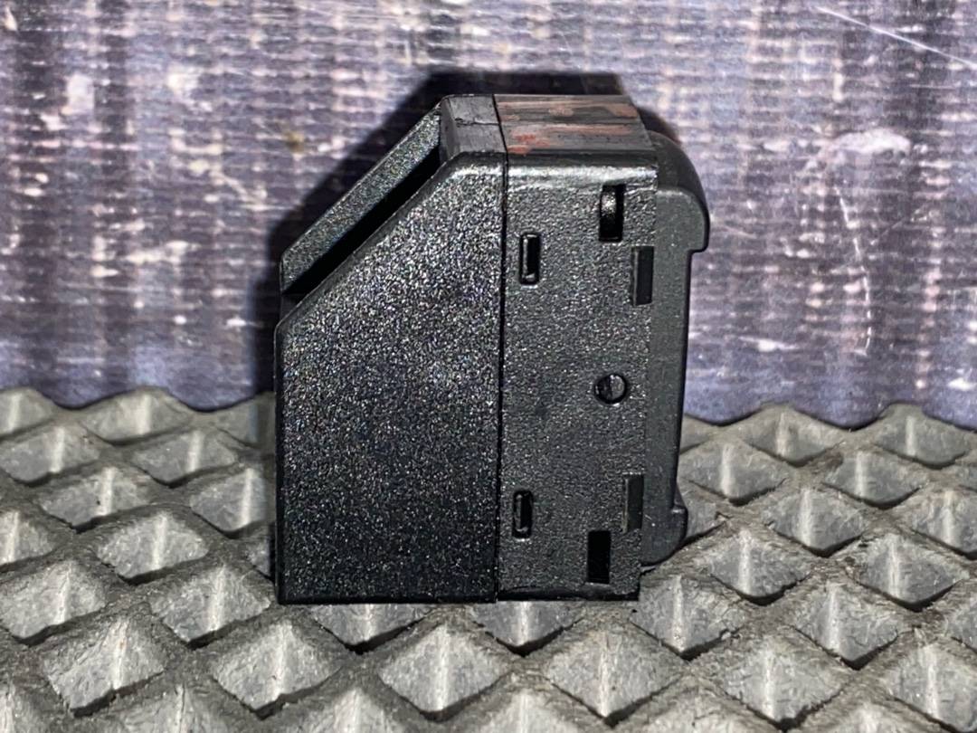 Кнопка стеклоподъемника, 282 рублей, Красноярск