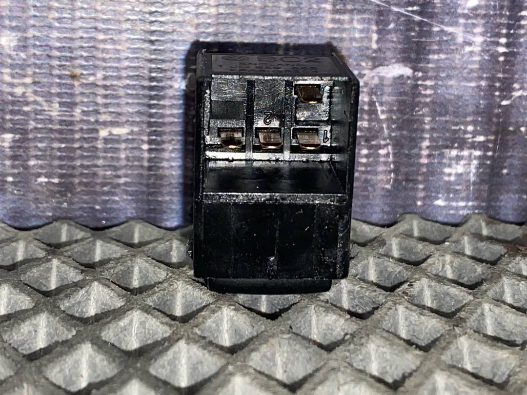 Кнопка стеклоподъемника, 282 рублей, Красноярск