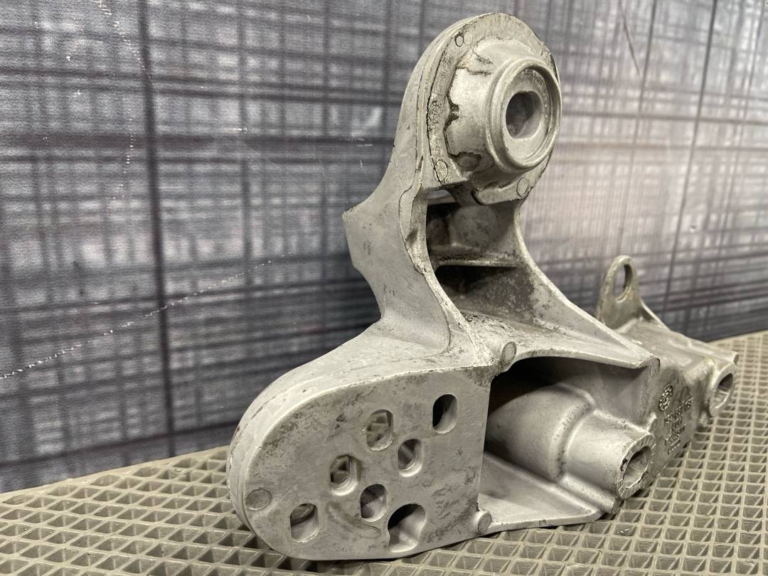 Кронштейн двигателя, 666 рублей, Красноярск