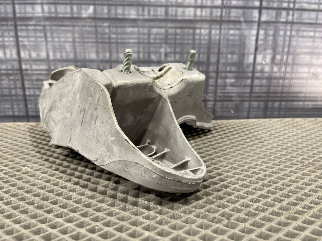 Кронштейн двигателя, 666 рублей, Красноярск